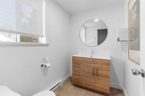 Bathroom - 2108  - 2110 Route Des Rivières, Lévis (Les Chutes-De-La-Chaudière-Ouest), QC - Indoor Photo Showing Bathroom