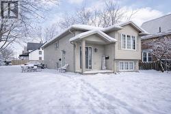 17 LAURIER STREET  Stratford, ON N5A 4M2