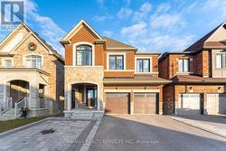 132 MEADOW VISTA CRESCENT  East Gwillimbury, ON L9N 0T4