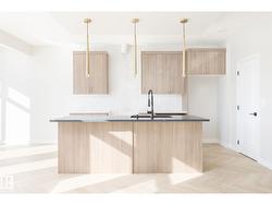 4140 208 ST NW  Edmonton, AB T6M 3E4