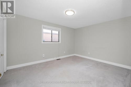 50 Pelham Drive, Hamilton, ON - Indoor Photo Showing Other Room