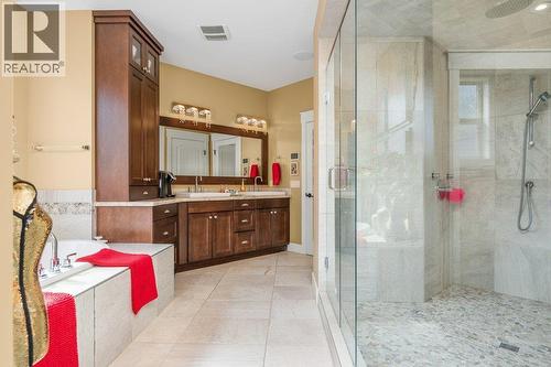 354 Quilchena Drive, Kelowna, BC - Indoor Photo Showing Bathroom
