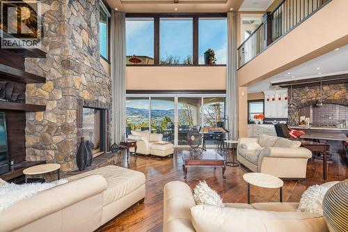 354 Quilchena Drive, Kelowna, BC - Indoor Photo Showing Living Room With Fireplace