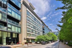 604 - 32 STEWART STREET S  Toronto, ON M5V 3T2