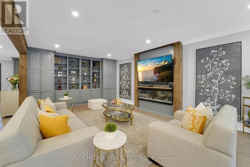 807 Indian Road, Mississauga, ON - Indoor Photo Showing Living Room With Fireplace