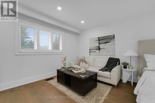 807 Indian Road, Mississauga, ON - Indoor