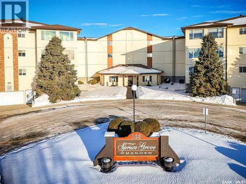 201 103 Keevil Crescent, Saskatoon, SK - Outdoor