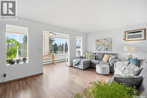 201 103 Keevil Crescent, Saskatoon, SK - Indoor Photo Showing Living Room