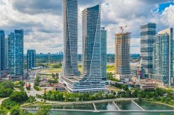 LPH05B-20 Shore Breeze Drive  Toronto, ON M8V 1A1