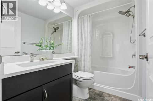 702 902 Spadina Crescent E, Saskatoon, SK - Indoor Photo Showing Bathroom