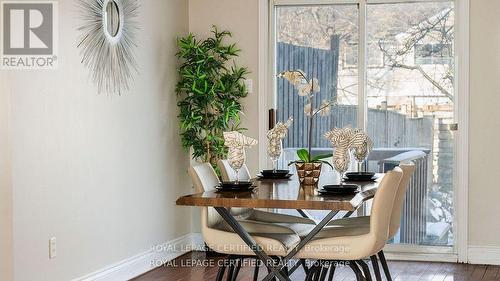 3333 Mainsail Crescent, Mississauga, ON - Indoor Photo Showing Dining Room
