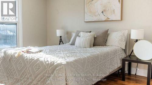 3333 Mainsail Crescent, Mississauga, ON - Indoor Photo Showing Bedroom