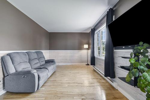 Salon - 875 Rg De L'Achigan, L'Assomption, QC - Indoor Photo Showing Other Room