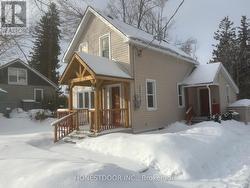18 JOHN STREET  Kawartha Lakes, ON K0M 2B0