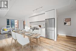 610 - 101 ROEHAMPTON AVENUE  Toronto, ON M4P 2W2