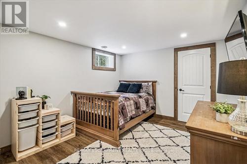 5295 Trinity Church Road, Hamilton, ON - Indoor Photo Showing Bedroom