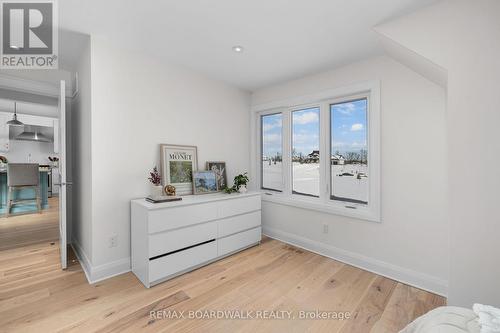 2nd main level bedroom w/ window view of front. - 205 Westar Farm Way, Ottawa, ON - Indoor