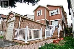 8 CHAD CRESCENT  Toronto, ON M1B 2Z6
