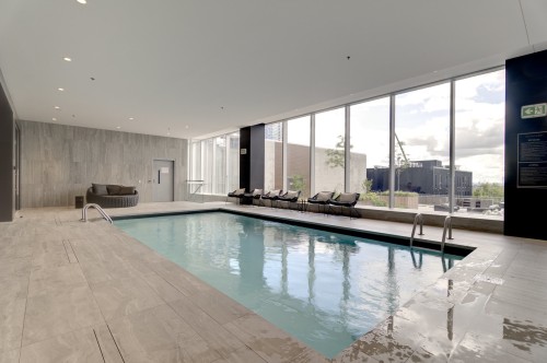Pool - 1004-1500 Boul. René-Lévesque O., Montréal (Ville-Marie), QC - Indoor Photo Showing Other Room With In Ground Pool