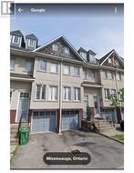 18 - 840 DUNDAS STREET W  Mississauga, ON L5C 1C2