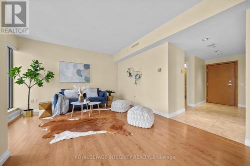 1207 - 90 George Street, Ottawa, ON - Indoor