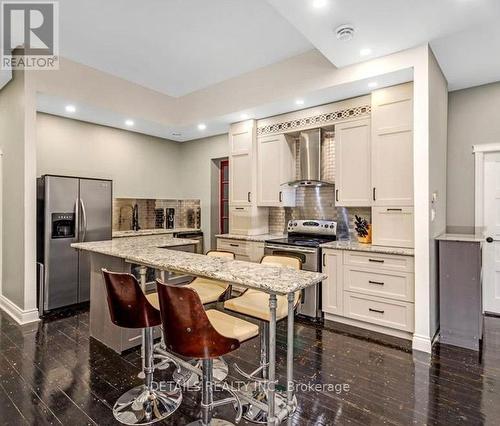 Kitchen (3BR Unit) - 698 Cooper Street, Ottawa, ON 