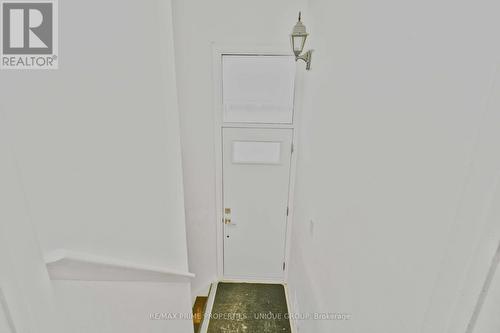 7001 Chigwel Court, Mississauga, ON - Indoor Photo Showing Other Room