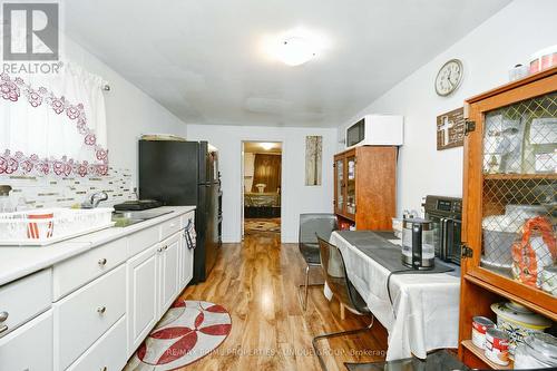 7001 Chigwel Court, Mississauga, ON - Indoor