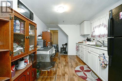 7001 Chigwel Court, Mississauga, ON - Indoor