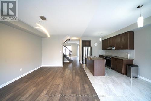 2485 Badger Crescent, Oakville, ON - Indoor Photo Showing Kitchen