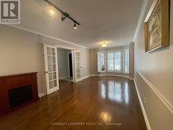 2194 OAK BLISS CRESCENT  Oakville, ON L6M 3K1