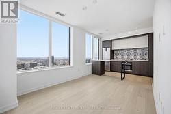 4803 - 395 SQUARE ONE DRIVE  Mississauga, ON L5B 0P6