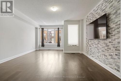 193 Huguenot Road, Oakville, ON - Indoor