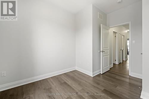 193 Huguenot Road, Oakville, ON - Indoor Photo Showing Bedroom