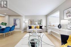 17 NEWDAWN CRESCENT  Toronto, ON M1V 1J8