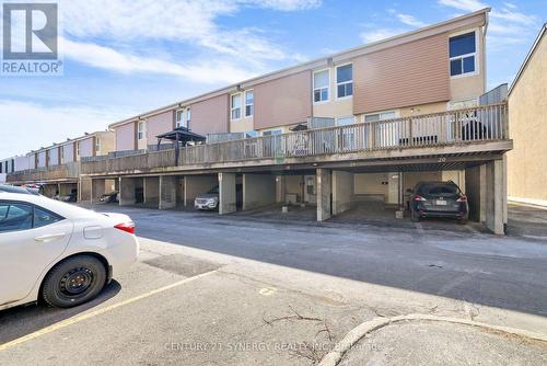 17 - 3415 UPLANDS DRIVE  Ottawa, ON K1V 9N3