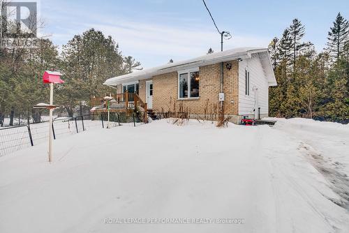 2375 County Rd 17 Road, Champlain, ON - Outdoor