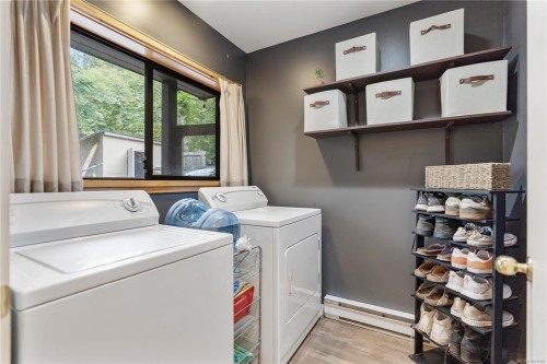 338 Walkers Hook Rd, Salt Spring, BC 