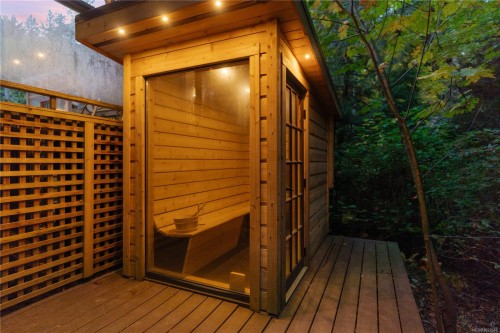 338 Walkers Hook Rd, Salt Spring, BC 