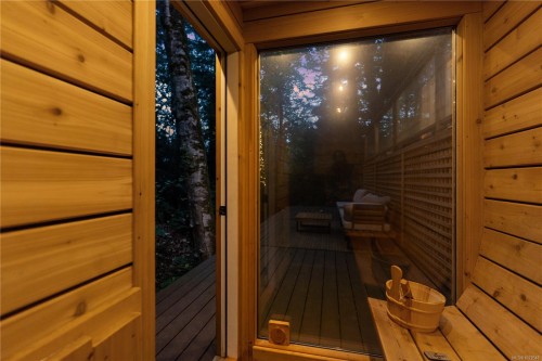 338 Walkers Hook Rd, Salt Spring, BC 