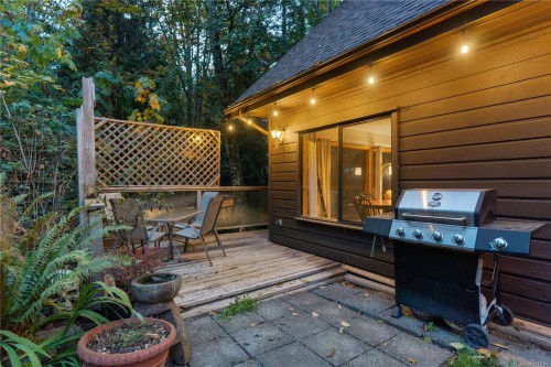 338 Walkers Hook Rd, Salt Spring, BC 