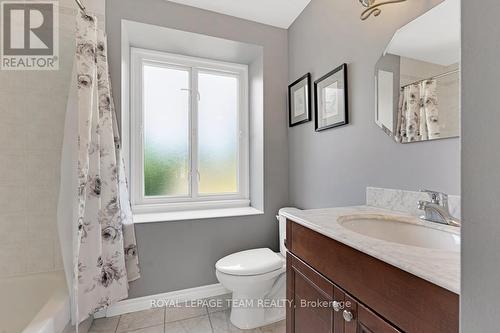 3 Roberta Crescent, Ottawa, ON - Indoor Photo Showing Bathroom