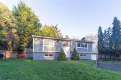 1418 McKenzie Ave  Saanich, BC V8N 1A1