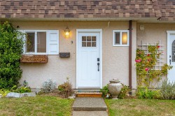 9-7675 East Saanich Rd  Central Saanich, BC V8M 1L9