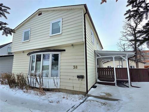 38 Rowand Ave, Winnipeg, MB 