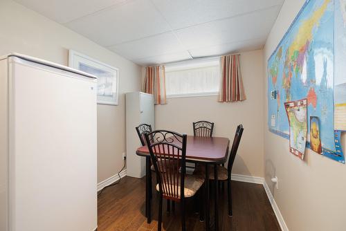 Coin-repas - 3-980 Ch. Du Fleuve, Les Cèdres, QC - Indoor Photo Showing Other Room