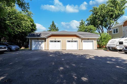 Stationnement - 3-980 Ch. Du Fleuve, Les Cèdres, QC - Outdoor