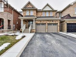 117 CROWN VICTORIA DRIVE  Brampton, ON L7A 3X9