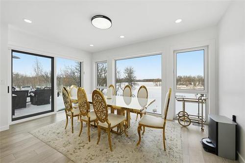 29 Discovery Cove, Headingley, MB 