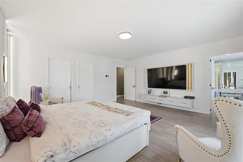 29 Discovery Cove, Headingley, MB 